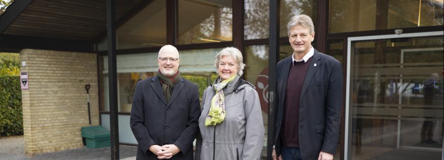 personer foran Toftehaven